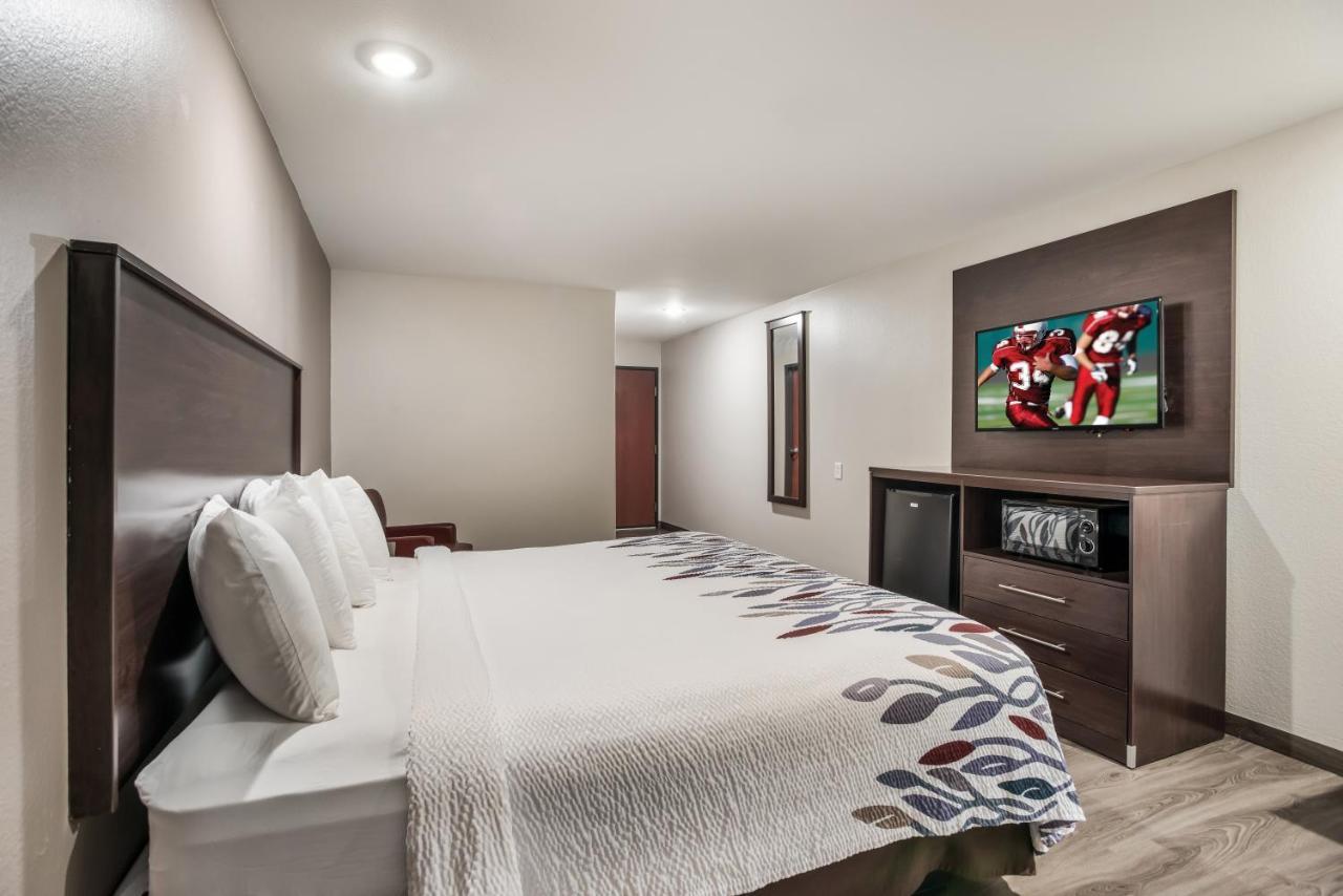 Red Roof Inn & Suites Lake Charles Zewnętrze zdjęcie