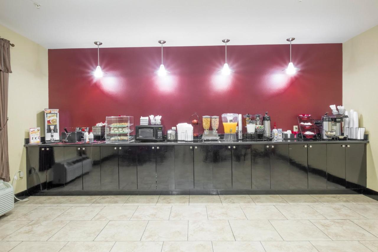 Red Roof Inn & Suites Lake Charles Zewnętrze zdjęcie
